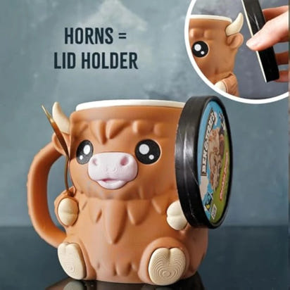 Highland Cow Ice Cream Holder™